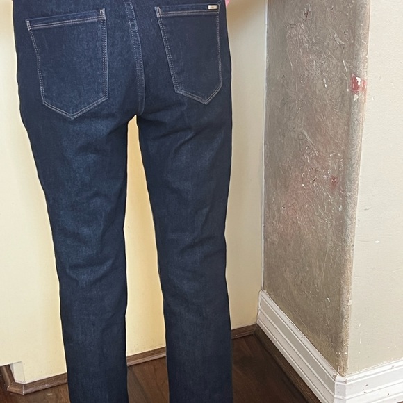 Like new high rise 2 curvy skinny flare sculpt in short 28”inseam - Picture 1 of 4